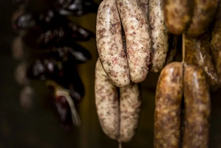 Vente directe producteur de porcs fermiers à Vinay, Vinay, La Halle Fermière