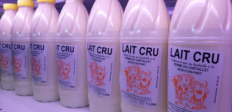 Vente de produits laitiers à Vinay, Vinay, La Halle Fermière