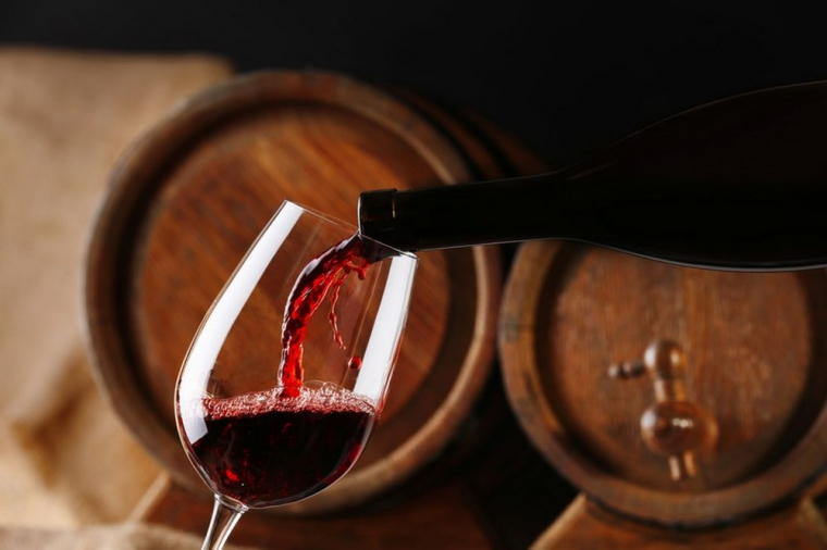 Vente de vin directement du producteur, Vinay, La Halle Fermière