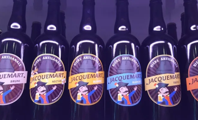 Vente de bières artisanales, Vinay, La Halle Fermière