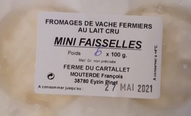 Vente de produits laitiers à Vinay, Vinay, La Halle Fermière