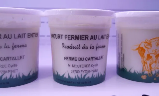 Vente de produits laitiers à Vinay, Vinay, La Halle Fermière
